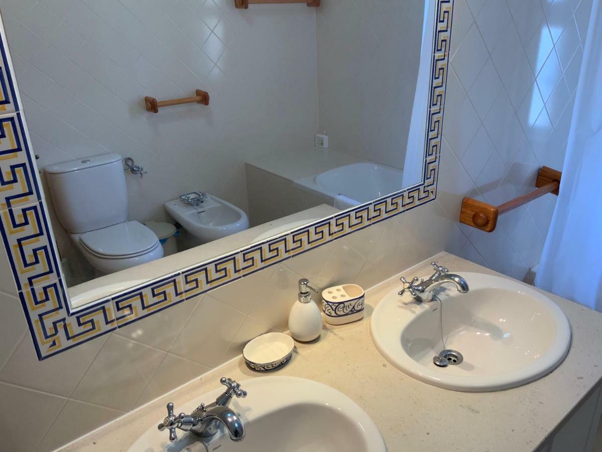 Guest House Alfarrobeiras Албуфейра Экстерьер фото